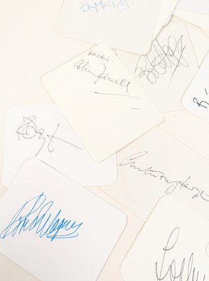 Lot 25 - HOLLYWOOD - LARGE COLLECTION OF ACTOR AUTOGRAPHS