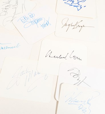 Lot 25 - HOLLYWOOD - LARGE COLLECTION OF ACTOR AUTOGRAPHS