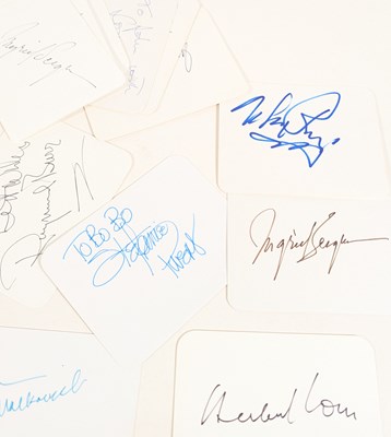Lot 25 - HOLLYWOOD - LARGE COLLECTION OF ACTOR AUTOGRAPHS