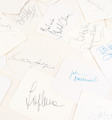 Lot 25 - HOLLYWOOD - LARGE COLLECTION OF ACTOR AUTOGRAPHS