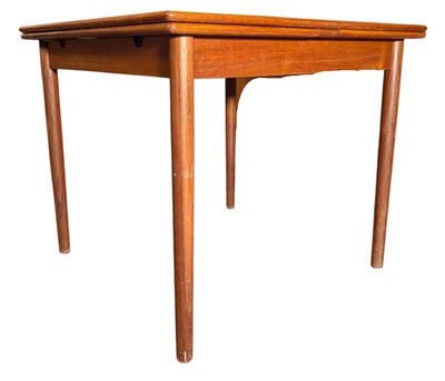 Lot 549 - RETRO MID CENTURY DANISH DESIGNER TEAK EXTENDING DINING TABLE