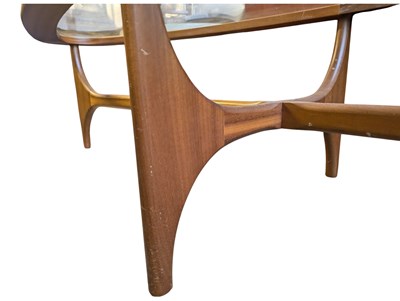 Lot 641 - STATEROOM BY STONEHILL - MID CENTURY TEAK & GLASS COFFEE TABLE