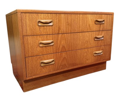 Lot 141 - G PLAN - FRESCO RANGE - MID CENTURY 1960S TEAK CHEST OF DRAWERS
