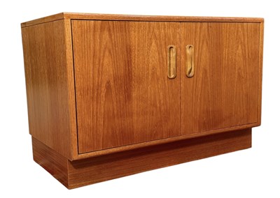 Lot 138 - G PLAN - FRESCO RANGE - MID CENTURY 1960S TEAK LOW CUPBOARD