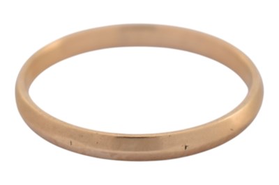 Lot 274 - HALLMARKED 9CT GOLD BAND RING