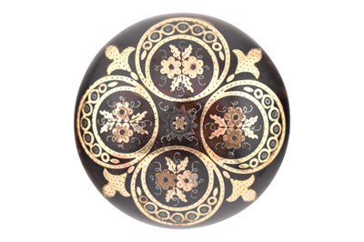 Lot 297 - A 19TH CENTURY TORTOISESHELL PIQUE WORK BROOCH PIN
