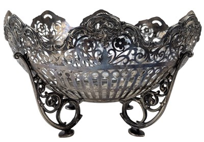Lot 4 - EDWARD VII HALLMARKED SILVER CENTREPIECE / FRUIT BOWL