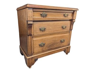 Lot 786 - 19TH CENTURY VICTORIAN CHEST OF DRAWERS
