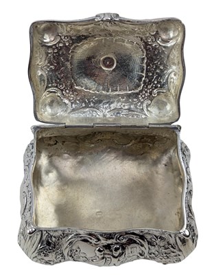 Lot 12 - EARLY 20TH CENTURY EDWARD VII 925 SILVER CASKET / JEWELLERY BOX