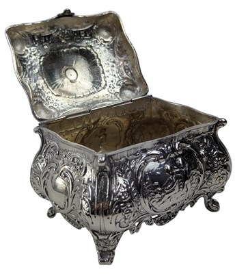 Lot 12 - EARLY 20TH CENTURY EDWARD VII 925 SILVER CASKET / JEWELLERY BOX