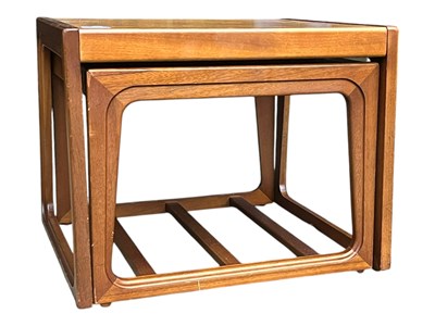 Lot 665 - BRITISH MODERN DESIGN - RETRO MID 20TH CENTURY NEST OF TABLES