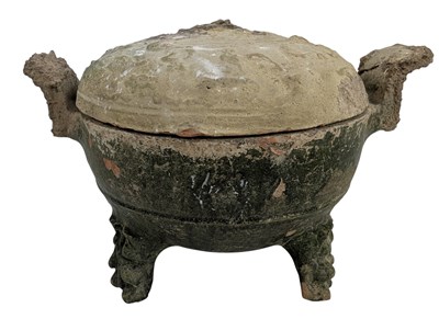 Lot 139 - HAN DYNASTY POTTERY FOOD SERVING VESSEL 'DOU' WITH LID 汉 绿彩陶双耳豆