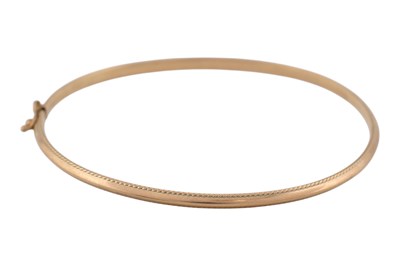 Lot 437 - HALLMARKED 9CT GOLD BANGLE