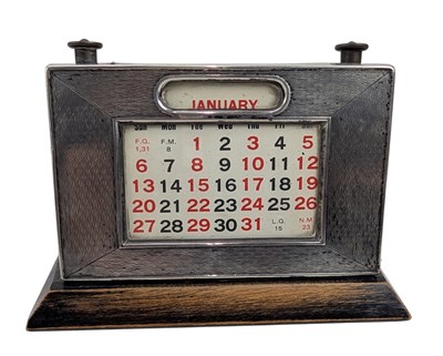 Lot 93 - GEORGE V HALLMARKED SILVER & WOOD DESK TOP PERPETUAL CALENDAR