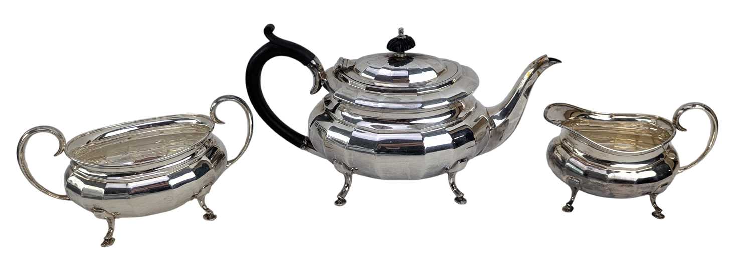 Lot 15 - 20TH CENTURY GEORGE V HALLMARKED SILVER TEA SERVICE