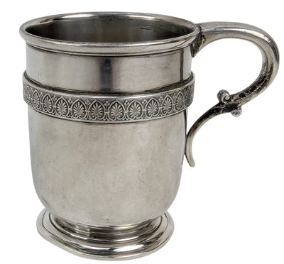 Lot 14 - 20TH CENTURY GEORGE V HALLMARKED SILVER CHRISTENING MUG