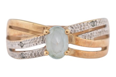 Lot 111 - HALLMARKED AQUAMARINE & DIAMOND RING