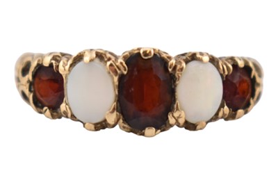 Lot 124 - HALLMARKED GOLD OPAL & GARNET FIVE STONE RING