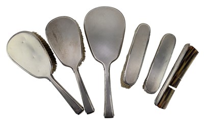 Lot 125 - 20TH CENTURY GEORGE VI HALLMARKED SILVER DRESSING TABLE VANITY SET