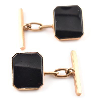 Lot 105 - PAIR OF VINTAGE 9CT GOLD & ONYX CUFFLINKS