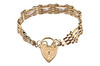 Lot 525 - 9CT GOLD MESH LINKED BRACELET