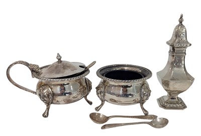 Lot 23 - ELIZABETH II HALLMARKED SILVER 2-PIECE CRUET SET & A SILVER PEPPERETTE