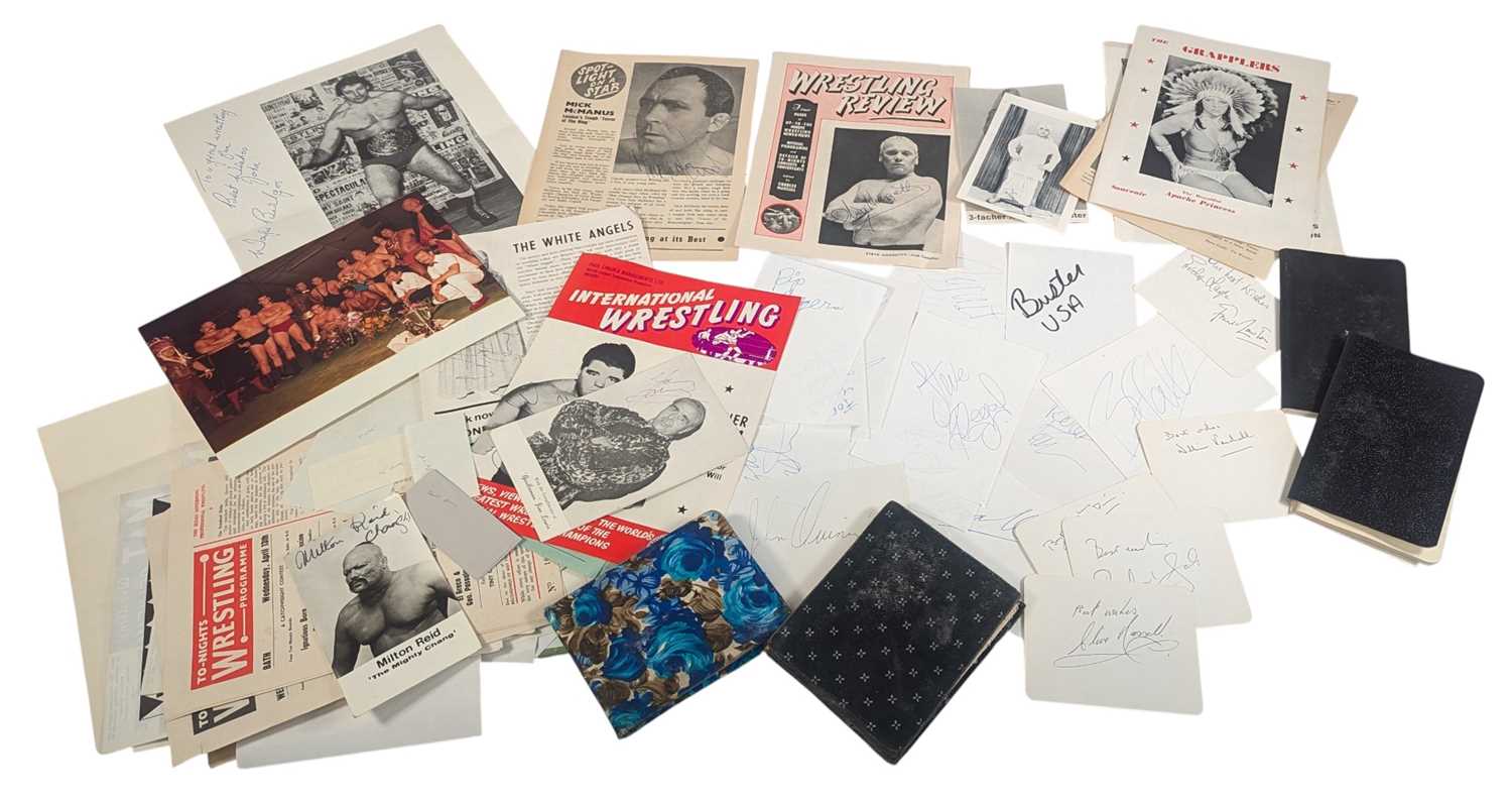 Lot 4 - WRESTLING - LARGE COLLECTION OF AUTOGRAPHS