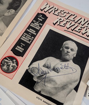 Lot 4 - WRESTLING - LARGE COLLECTION OF AUTOGRAPHS