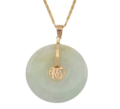 Lot 114 - 14CT GOLD JADE BLESSING PENDANT NECKLACE