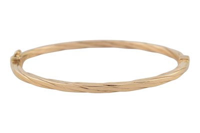 Lot 102 - ITALIAN HALLMARKED 9CT GOLD BANGLE
