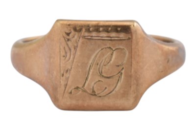 Lot 359 - HALLMARKED 9CT GOLD SIGNET RING