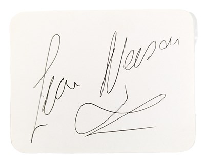 Lot 228 - ACTORS - LIAM NEESON - AUTOGRAPH ON CARD