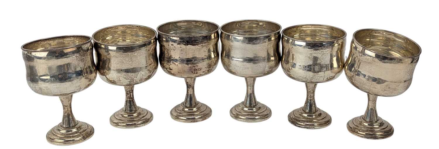 Lot 31 - SIX 20TH CENTURY 925 STERLING SILVER GOLBETS / DRINKING VESSELS