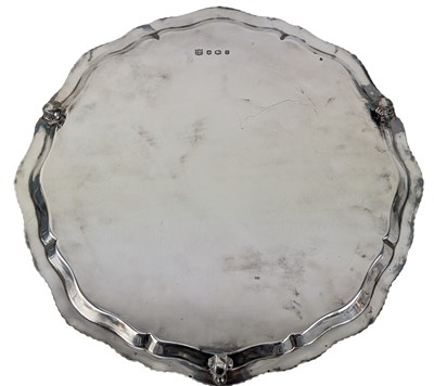 Lot 3 - 20TH CENTURY ELIZABETH II HALLMARKED SILVER SALVER / TRAY