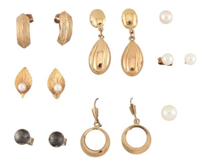 Lot 210 - COLLECTION OF 9CT GOLD EARRINGS