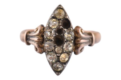 Lot 354 - 19TH CENTURY VICTORIAN 9CT GOLD & PASTE NAVETTE RING