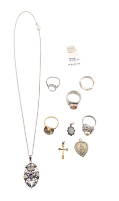 Lot 211 - COLLECTION OF SILVER & ROLLED GOLD RINGS, NECKLACE & PENDANTS