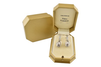 Lot 123 - THEO FABERGE - PAIR OF LIMITED EDITION 18CT GOLD & PEARL PENDANT EARRINGS