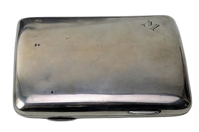 Lot 37 - EARLY 20TH CENTURY EDWARD VII HALLMARKED SILVER CIGARETTE CASE