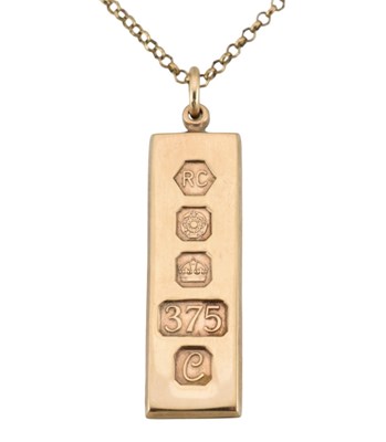 Lot 516 - 1970S INGOT PENDANT ON CHAIN
