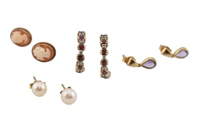 Lot 398 - COLLECTION OF 9CT GOLD & YELLOW METAL GEM SET EARRINGS