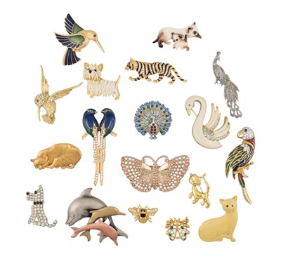 Lot 394 - A COLLECTION OF ANIMAL BROOCHES