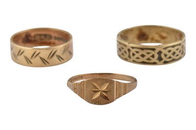 Lot 512 - COLLECTION OF THREE HALLMARKED 9CT GOLD RINGS
