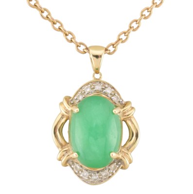 Lot 298 - 14CT GOLD DIAMOND & JADE PENDANT T/W 9CT CHAIN