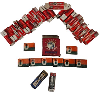 Lot 178 - FORD - MIXED SELECTION OF MOSTLY BOXED SPARK PLUGS