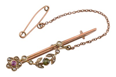 Lot 297 - EARLY 20TH CENTURY 9CT GOLD GEM & PEARL SET BROOCH PIN