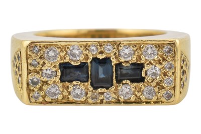 Lot 536 - HALLMARKED 18CT GOLD SAPPHIRE & DIAMOND RING
