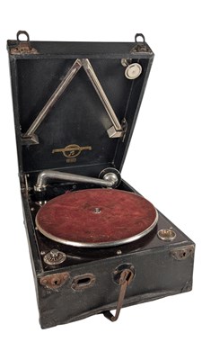 Lot 471 - EARLY 20TH CENTURY COLUMBIA VIVA-TONAL GRAFONOLA PORTABLE GRAMOPHONE