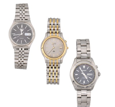 Lot 169 - THREE STAINLESS STEEL SEIKO WRISTWATCHES