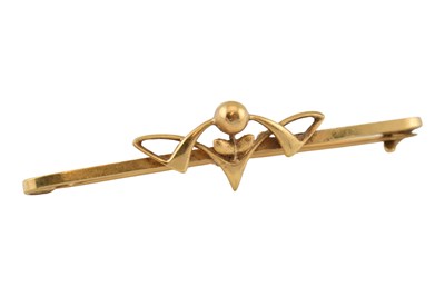 Lot 240 - 18CT GOLD ART NOUVEAU BAR BROOCH PIN
